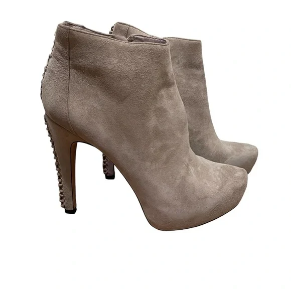 Vince Camuto Cannon Chain Heel Ankle Booties Fawn Tan Size 9 - Picture 3 of 11